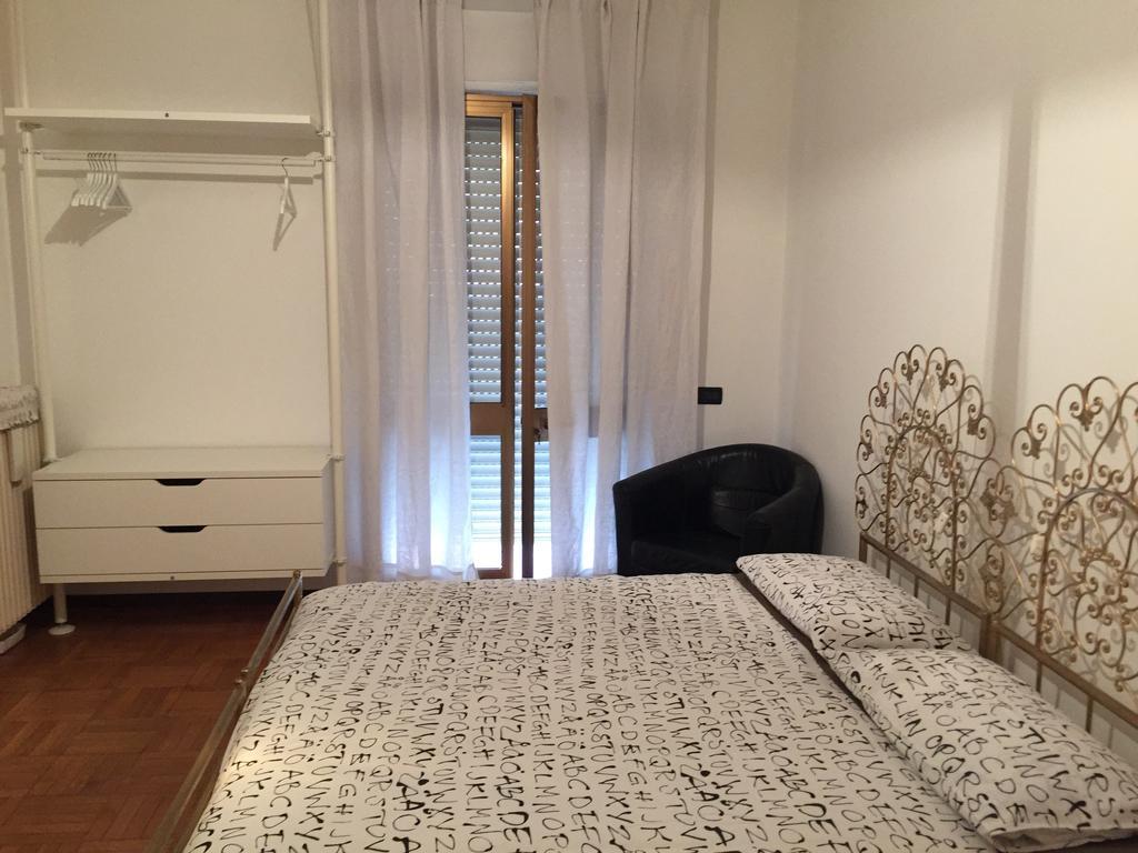 Dolly,tina & Anna, Tre Unita Distinte